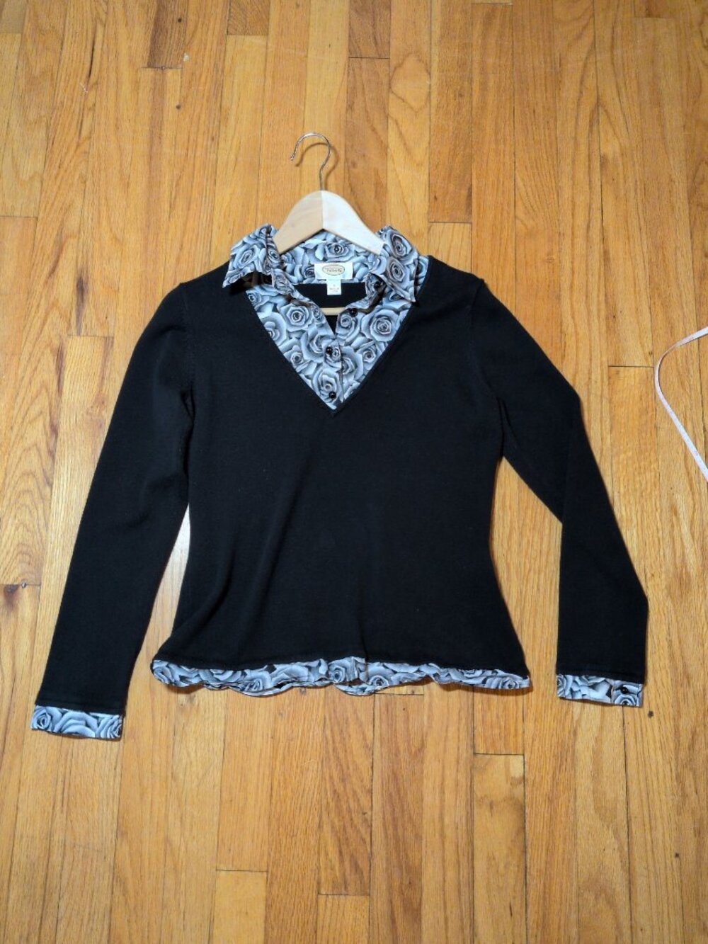 Talbots Women's Black Collared rose Long Sleeve Knit Top S